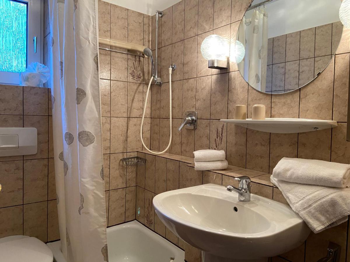 Haus Dwarsloeper, Ferienwohnung 1 Cuxhaven Esterno foto